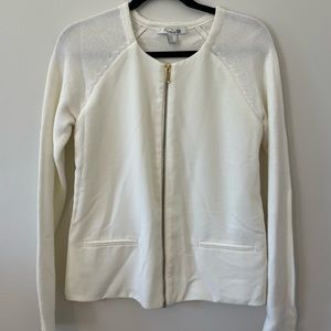 🤍Forever 21 white jacket with gold zipper🤍